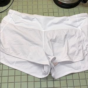 Lululemon speed short Sz 6 white